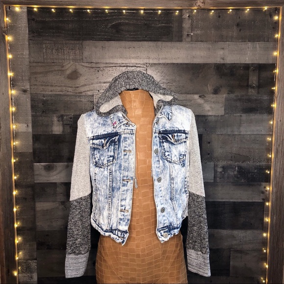 Dollhouse Jackets & Blazers - ⚡️HP⚡️DOLLHOUSE / acid wash denim jacket